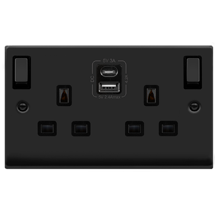 Click Deco Matt Black 13A Double A+C USB Socket VPMB586BK